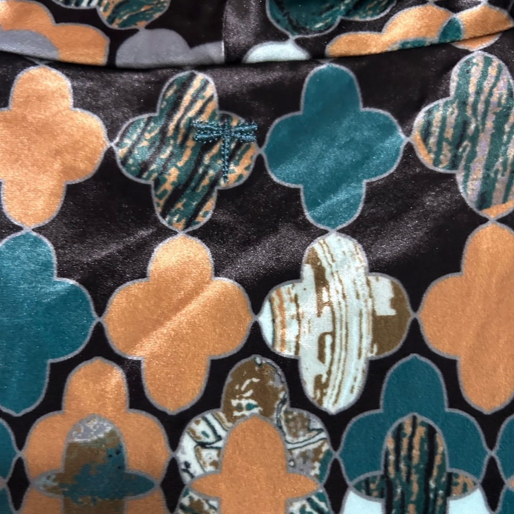 Tyler Boe Multicolor Patterned Top - Picture 4 of 7